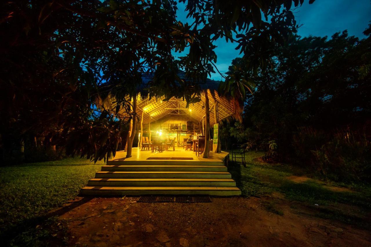 เดอะ ยาลา แอดเวนเจอร์ เฮาส์ Hotel ทิซซามาฮารามา ภายนอก รูปภาพ